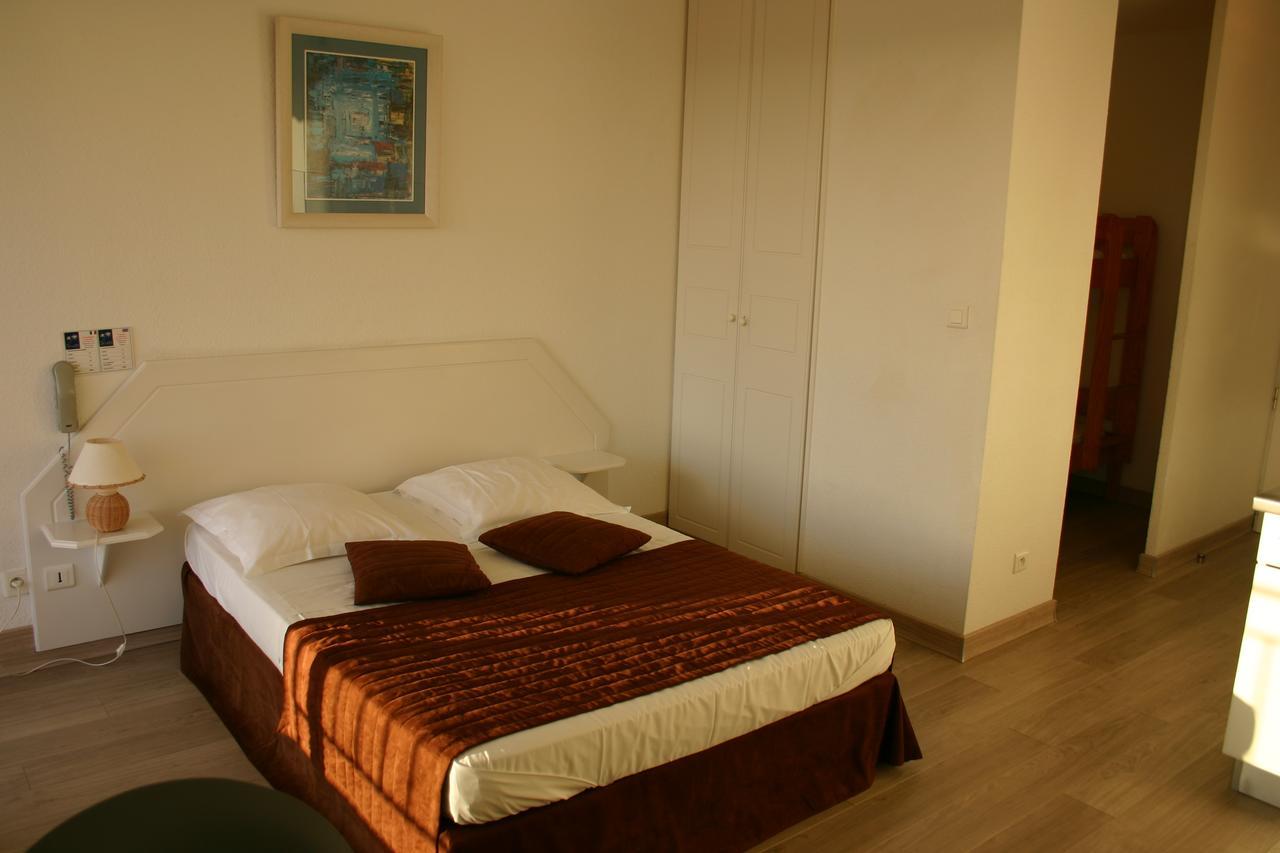 Residence Hoteliere Scudo Ajaccio  Exterior photo